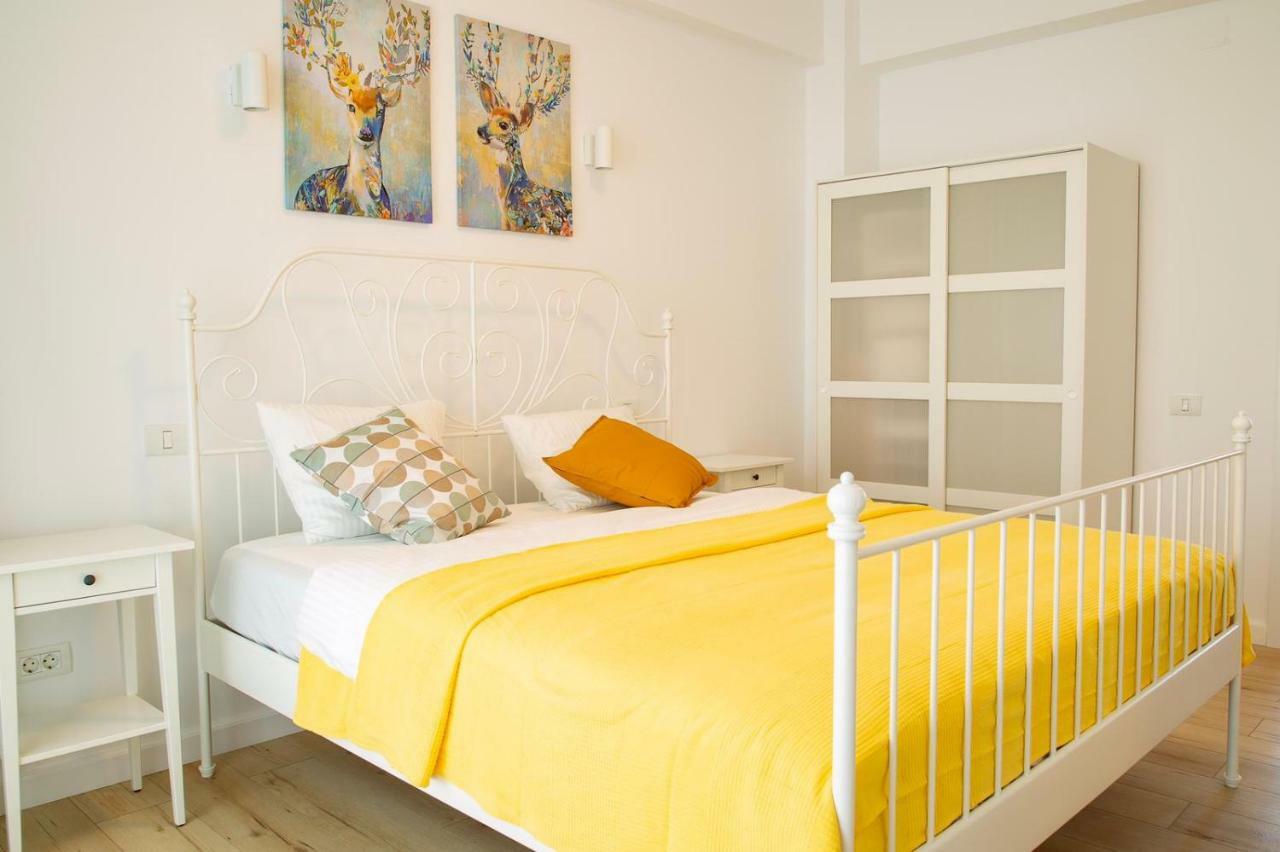 Summer Lamera Apartment